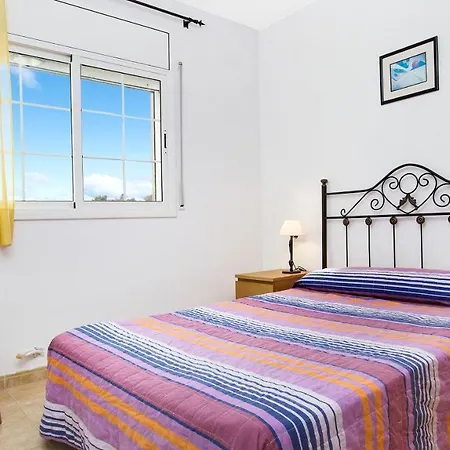 Sleeps 8 Villa *