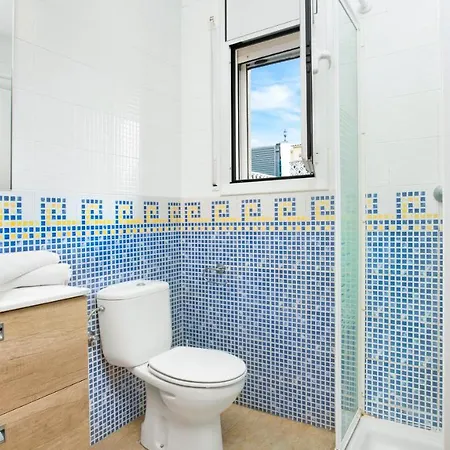 Sleeps 8 Villa Lloret de Mar